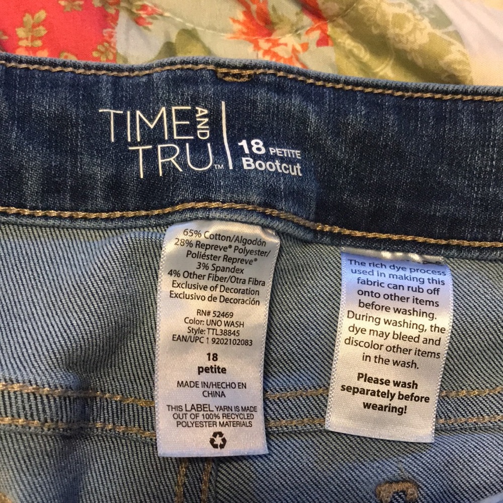 Jeans - Picture 3 of 3